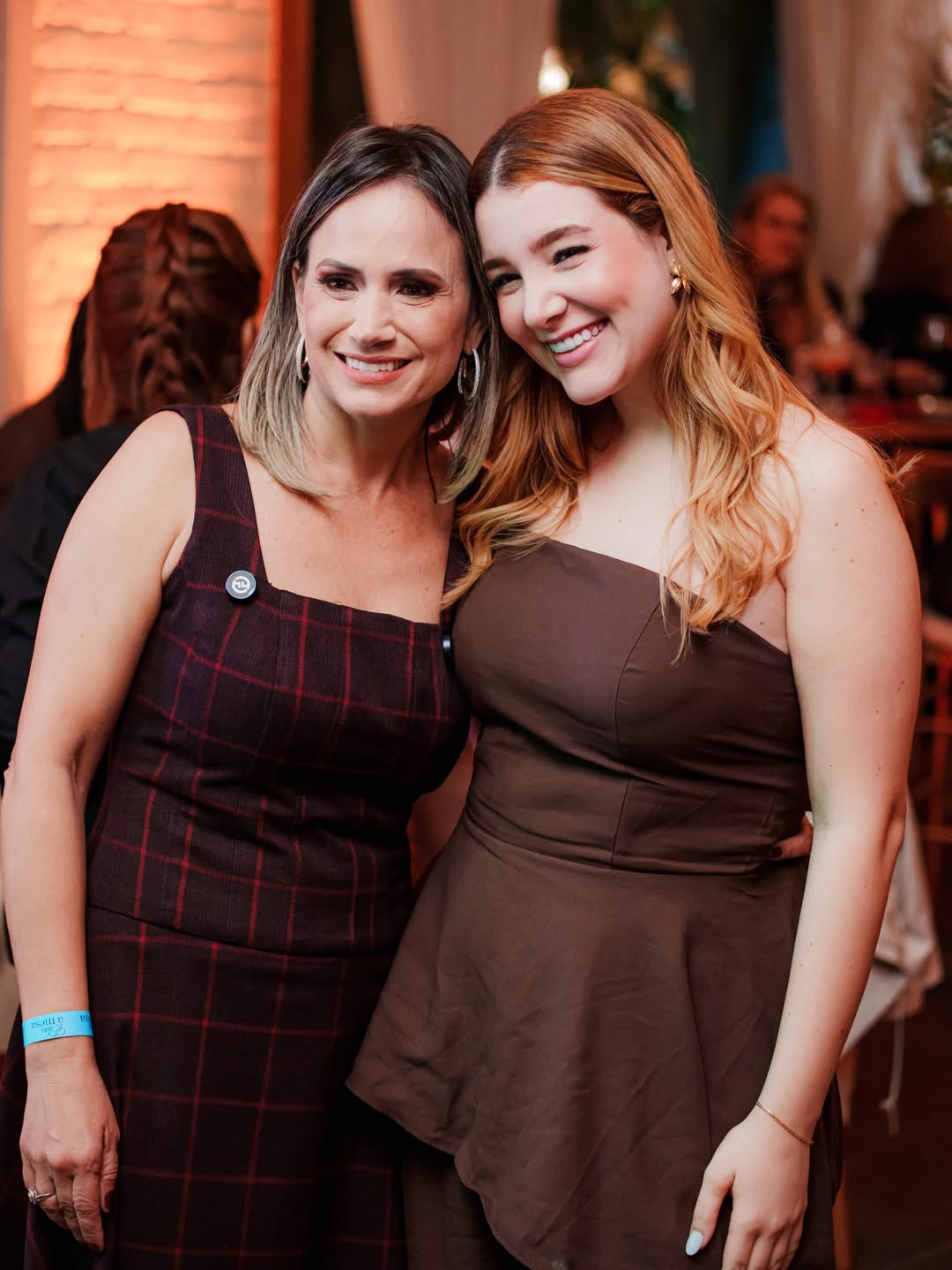Mulheres que inspiram, conectam e transformam! 🌹Cada foto carrega mais do que um registro- carr (1)